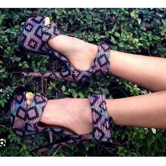 BUMPER / Daniella / Black & Pink / Tribal Print / Platform / High Heels With Ank - Picture 2 of 3
